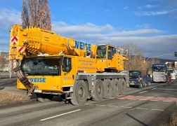 Ueber Zehn Kilometer Protestlawine Waelzte Sich Durch Jena 26